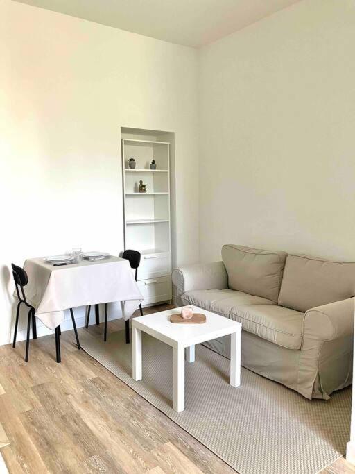 Les Capucins.Appartement Elegant,Vue Sur Le Jardin Брест Экстерьер фото